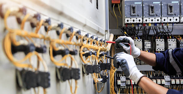 Professional Electrician technician working in Channahon, IL